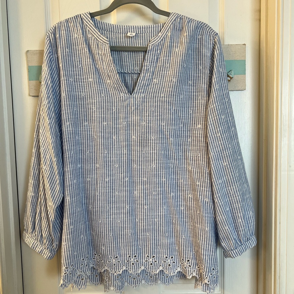 Old Navy Blue & White Stripe Eyelet Top Sz XL - Picture 2 of 8